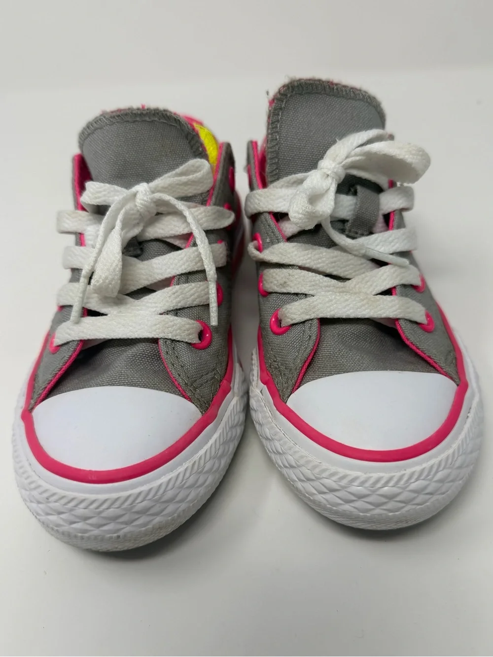 Converse Kids Low-Top Canvas Sneakers in Gray, Hot Pink & Neon Yellow Sz. 11